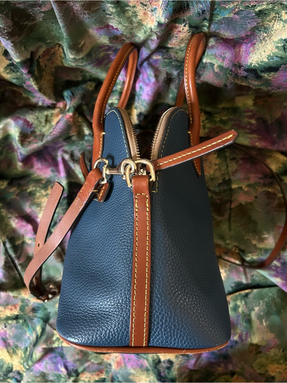 Dooney & Bourke Authentic Blue Pebbled Leather Dome Handbag W/ Brown Trim - Picture 11 of 12